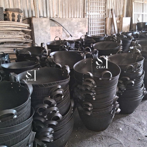 Panier multifonction en caoutchouc recyclé avec poignée, fait main, durable, pour pot de fleurs en pneu, organiseur de rangement de jardin écoresponsable - Product Image 5