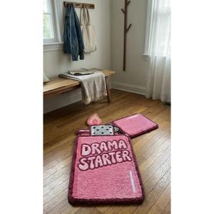 Tapis décoratif tendance en laine douce tuftée à la main, motif géométrique, poils moyens, antidérapant, pour salon et salle à manger, fabriqué en Inde - Product Image 1
