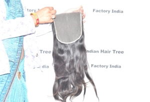 Extensions de cheveux humains 100% alignées sur les cuticules, fabrication vietnamienne, HD 7*7 Closure, couleur naturelle, ondulées et lisses, double trame machine. - Product Image 3