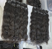 Cheveux humains bruts indiens de temple Remy, non traités, alignés sur la cuticule, de haute qualité pour tissage
