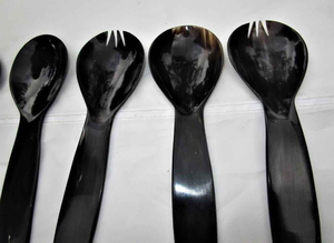 Cuillère classique en corne naturelle de bœuf et de buffle pour la restauration et le service de table lors de réceptions - Product Image 2