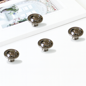 ลูกบิดตู้โลหะผสมสังกะสีงานหนัก ผิวขัดเงา เป็นมิตรกับสิ่งแวดล้อม ทันสมัย เรียบง่าย มือจับเฟอร์นิเจอร์สำหรับห้องนอน ห้องนั่งเล่น - Product Image 3