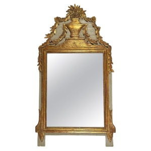 Traditional Portable Framed Wall <b>Mirror</b> with Ornate <b>Gold</b> Metal <b>Frame</b> Modern Eco-Friendly Decorative Design - Product Image 3