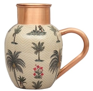 Flacon de cruche en cuivre fabriqué à la main imprimé avec dessert de palmier émaillé utilisé pour la maison et la cuisine cruche de boisson à l'eau - Product Image 1