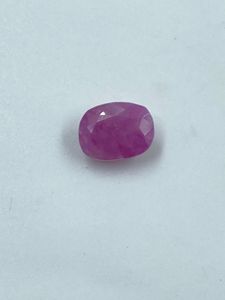 Pierre précieuse naturelle de qualité supérieure, de couleur rose violacée, taillée en forme ovale, 3,85 carats - Product Image 5