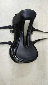 Selle anglaise premium pour chevaux, excellente endurance avec sangles en PVC, fabriquée sur un cerf-volant en fibre. - Product Image 3