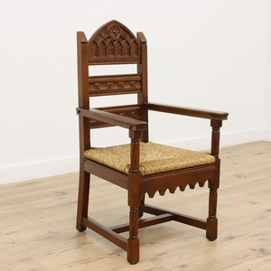 Sillas de Comedor Antiguas Talladas en Madera de Teca Sólida de Alta Calidad con Ratán Tejido para Uso en Interiores - Product Image 2