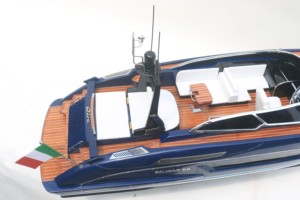RIVA RIVALE 56 AZUL OSCURO PINTADO, Modelo de Lancha Rápida de Madera Hecha a Mano de Estilo Europeo, Edición de Lujo para Regalo Empresarial - Product Image 5