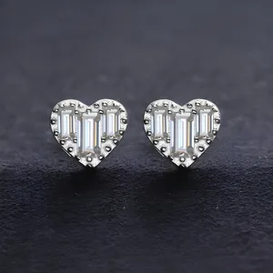 Boucles d'oreilles en forme de cœur en or blanc pour femmes, bijoux classiques certifiés pour un usage quotidien, diamant IGI, nouveau design Ramdut Ear 0065 - Product Image 5