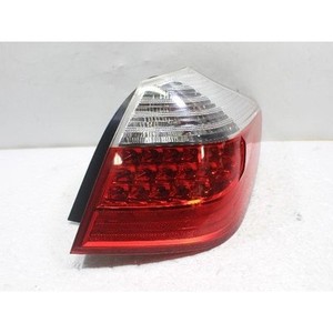 ไฟท้ายขวา (RH) มือสอง ของแท้ OEM 924023M060 - Product Image 3