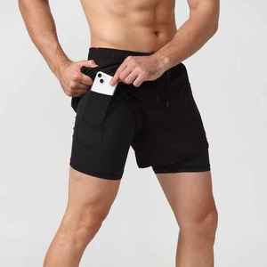 Diseñados para estilos de vida activos, estos pantalones cortos de verano para hombre ofrecen comodidad ligera y un estilo casual atemporal. - Product Image 3