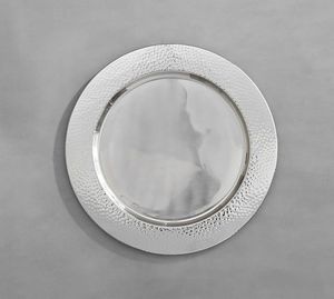 Plato de metal martillado para decoración de mesa en bodas, cenas, hoteles, restaurantes y catering. - Product Image 5