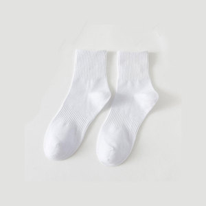 Fabricant de chaussettes de sport personnalisées, chaussettes athlétiques sur mesure, fourniture en gros pour équipes et événements - Product Image 1