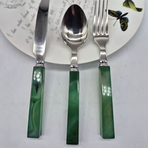 Juego de Cubiertos de Acero Inoxidable con Mango de Resina, Cuchara, Tenedor, Cuchillo, Vajilla Reutilizable Ecológica para Fiestas y Cocina - Product Image 1