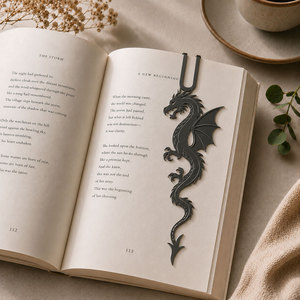 Marcapáginas de Metal con Dragón Esmaltado Transparente |   Marcapáginas de Esmalte Suave Personalizado con Diseño de Fantasía |   Lector de Libros Electrónicos Colorful Dragon, Regalo OEM - Product Image 4