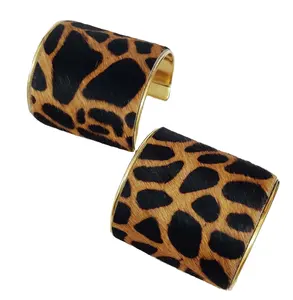 Leopard Print Leather Luxury Bracelet for Women Hot Sale Pu Designer Metal Cuff Bangle in Gold Silver 3 Inch Wide