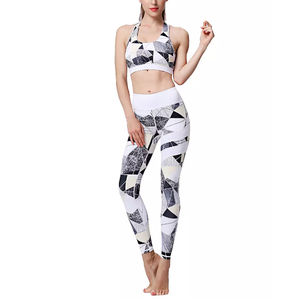Ensemble de yoga pour femme neuf, soutien-gorge doux et respirant avec legging à taille élastique, motif uni, tenue de sport à prix avantageux - Product Image 5
