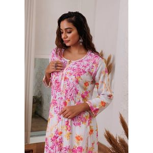 ATRACTIVE GEORGETTE PRINT BORDADO TRABAJO TOP CON PALAZZO BLANCO CON ROSA - Product Image 3