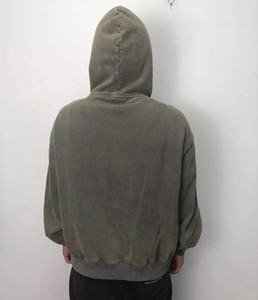 Pull à capuche personnalisé unisexe, pulls à capuche décontractés à impression complète, avec logo de broderie à l'ourlet brut, sweats à capuche délavés à l'acide d'automne - Product Image 4