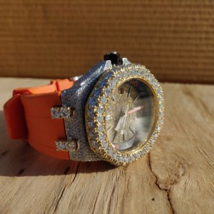Montre Moissanite de marque personnalisée en acier inoxydable de qualité supérieure avec cadran analogique aspect diamant Style professionnel pour les commandes en gros - Product Image 3