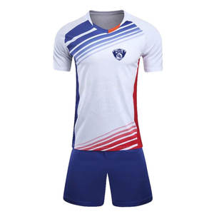 Uniforme de fútbol ligero y transpirable de primera calidad, diseño personalizado a bajo precio por Bajwat Sports - Product Image 1