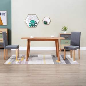 Ensemble de 2 chaises de salle à manger en tissu gris clair avec pieds en bois de caoutchouc, style classique - Product Image 1