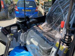 Miniexcavadora Kubota Usada - Modelo KX018-4 - Peso: 3,748 lbs, Potencia del Motor: 16.1 HP - Product Image 6