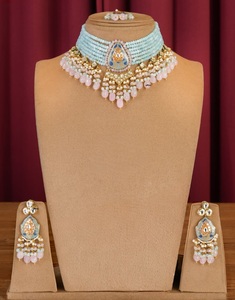 Juego de Collar y Aretes de Lujo con Baño de Oro y Piedras de Diseño, Colección de Regalo para Bodas - Product Image 3