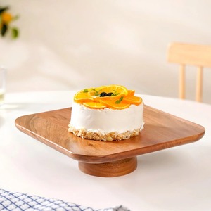 Plateau à gâteau carré en bois d'acacia, support surélevé de style farmhouse avec pieds circulaires en bois naturel rustique - Product Image 1