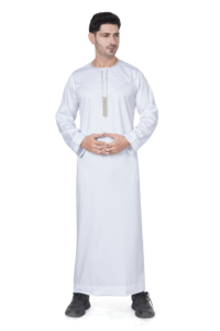 Thobe arabe blanc de qualité supérieure pour hommes avec col brodé, manches longues, Kandura traditionnel saoudien pour les acheteurs du Moyen-Orient et d'Europe - Product Image 2