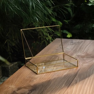 Boîte de rangement classique en laiton et verre pour bijoux et cosmétiques, idéale pour les accessoires féminins (vente en gros) - Product Image 4