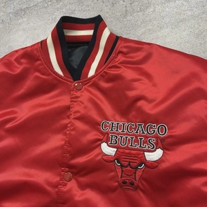 Chaqueta Chicago Varsity Letterman para Hombre, Reversible, Satén Rojo y Negro, Chaqueta Bull - Product Image 3
