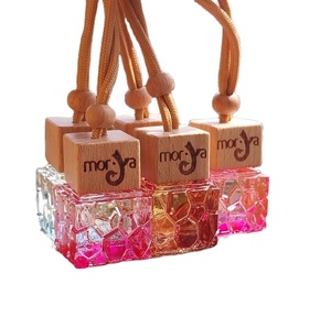 น้ำหอมปรับอากาศในรถยนต์ราคาต่ำผู้ส่งออกอินเดีย - Product Image 1