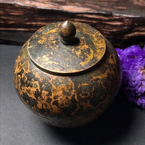 Elegant & Decorative Large Size Top Design Golden Metal Vase Flower Decoration Ginger Jar With Beautiful Lid Round Shape - Product Image 4