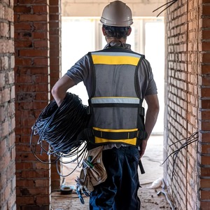 Gilet de sécurité haute visibilité MELOTOUGH noir et jaune pour homme, veste réfléchissante en polyester respirant, uniforme de travail toutes saisons - Product Image 3
