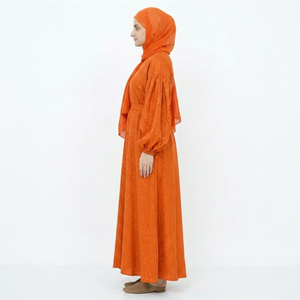 Abaya légère et respirante de style Dubaï, élégante et modeste, avec hijab assorti pour femmes, vente en gros d'abayas pour femmes - Product Image 2