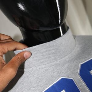 Sudaderas DOGS con cuello simulado, 450 GSM, nombre personalizado, bordado en aplique, corte holgado, 100% algodón, felpa francesa. - Product Image 4