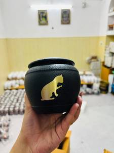 Custom Color European Style Eco-Friendly Durable Pet <b>Urn</b> Gold <b>Cat</b> Design 200 Cubic Inch Capacity Customizable Cremation Use - Product Image 3