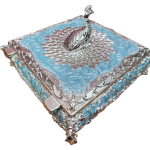 Caja de Joyería Decorativa de Metal Plateado Vintage con Diseño de Plumas Intrincadas y Detalles en Esmalte Azul - Product Image 6