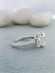 Anillo de Diamantes Naturales de Oro Blanco de 18K de Lujo en Oferta, para Aniversario de Bodas y Regalo de Joyería Fina, Disponible al Mejor Precio - Product Image 4