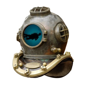 Casco de Buceo de Hierro para Decoración de Expediciones Marinas, Espacios Costeros, Colecciones Náuticas y Exhibiciones Oceánicas - Product Image 3