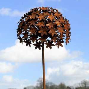 Rustic Metal Heart Garden Stakes Outdoor Decor Simple Style Galvanized Steel Plant Supports - Product Image 2