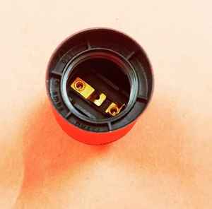 Portalámparas E27 de Plástico para Bombillas Eléctricas Blancas y Negras - Product Image 6