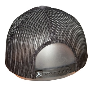 Casquette camionneur vintage haut de gamme avec logo personnalisé à la mode emballée dans un carton fabriqué au Vietnam - Product Image 6