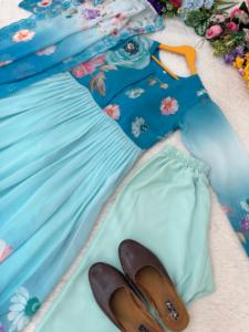 ชุดเดรสผ้าฟ็อกซ์จอร์เจตต์คุณภาพดีเยี่ยม พร้อมงานปักมือที่คอและแขนเสื้อ  แบบยาวเต็มตัว พร้อมกางเกงผ้าเครปปักลายประดับเลื่อม - Product Image 6