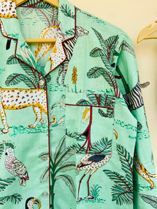 Conjunto de Pijama de Algodón para Mujer con Botones, Estampado a Mano con Bloques de Algodón Indio, Pijama para Dormir con Camisa y Pantalón Corto - Product Image 3