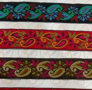 Dentelle rapiyar importée avec une finition soignée et une qualité de tissu durable pour les marques de mode. - Product Image 4