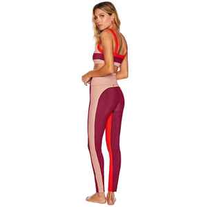 Ensemble de yoga pour femmes de qualité supérieure, confortable, motif uni, respirant, avec logo personnalisé, étiquette privée sur le devant, sans couture, pour la gym et le fitness. - Product Image 3