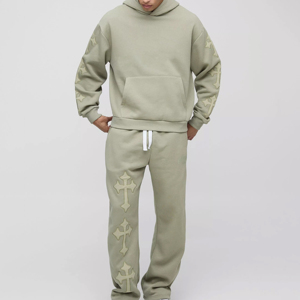 Conjunto de Sudadera con Capucha y Pantalones Deportivos de Felpa Gruesa con Logotipo Personalizado, Estilo Urbano, Transpirable, para Invierno - Product Image 1