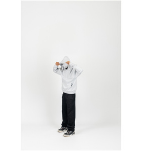 ชุดวอร์มกีฬาฤดูหนาวสำหรับผู้หญิงแบบ OEM สั่งทำพิเศษ กันลม มีฮู้ด สวมใส่สบาย ระบายอากาศได้ดี แห้งเร็ว เหมาะสำหรับออกกำลังกาย จากผู้ผลิต - Product Image 4